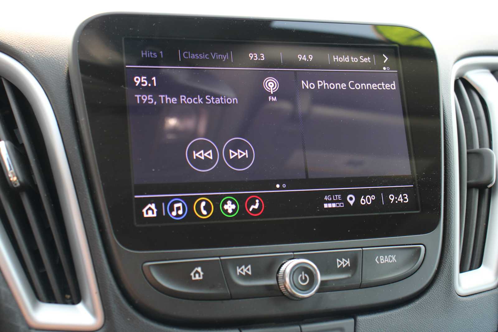 2024 Chevrolet Malibu 1LT photo 21