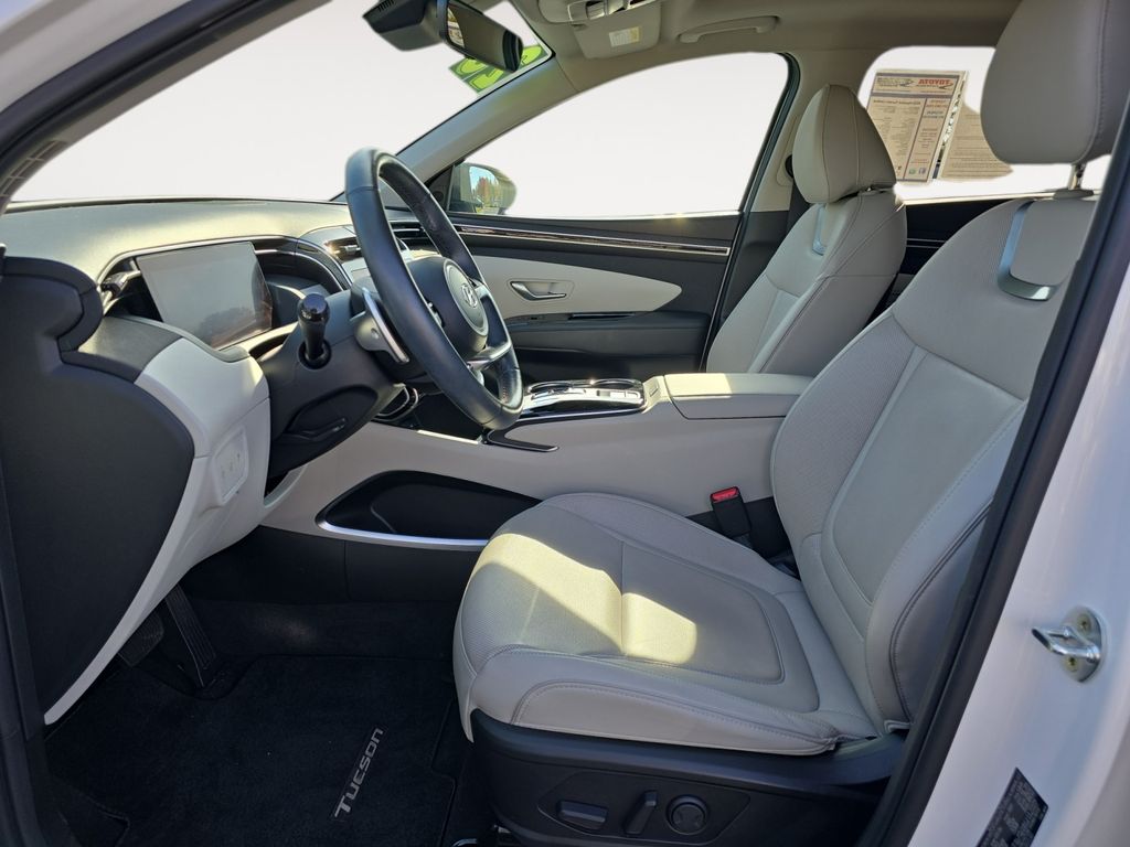 2023 Hyundai Tucson Limited photo 2