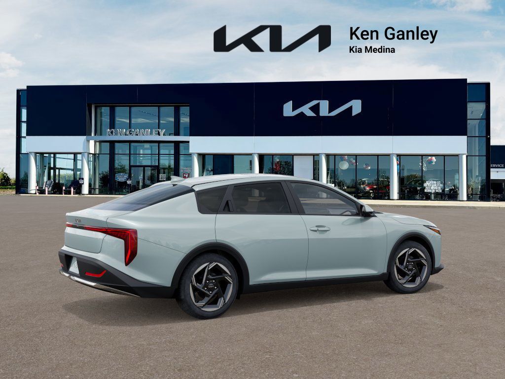 2025 Kia K4 EX photo 6