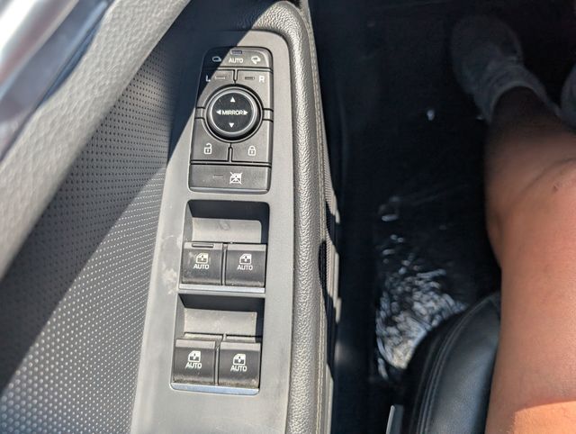 2019 Genesis G80 3.8 photo 22