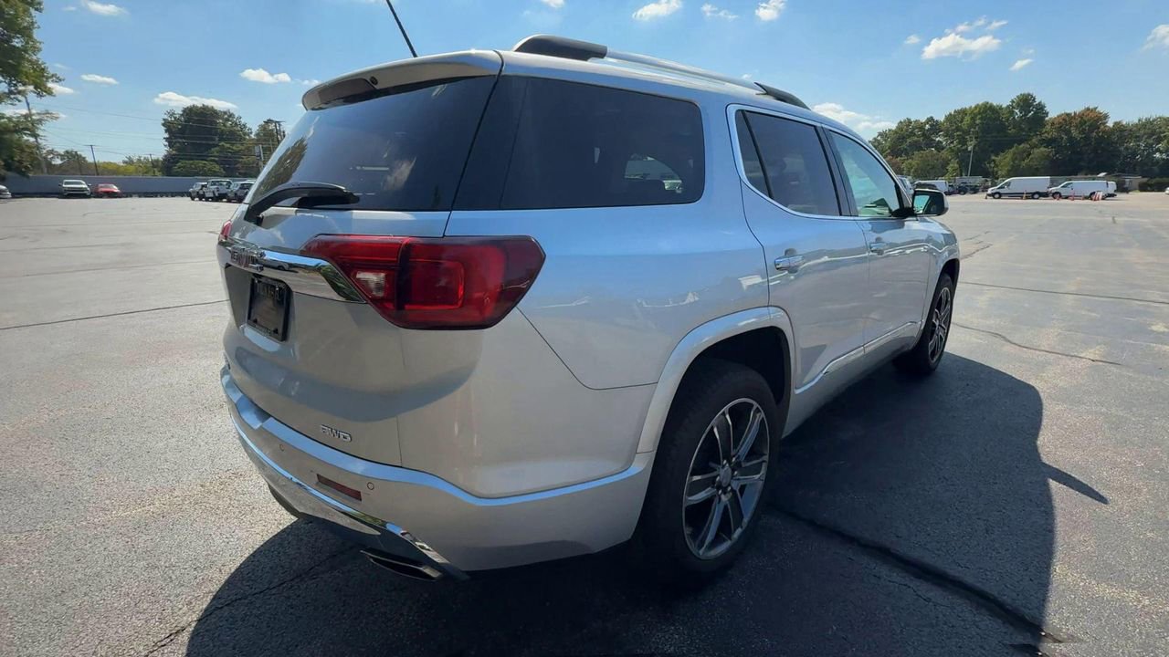 2017 Gmc Acadia Denali photo 7