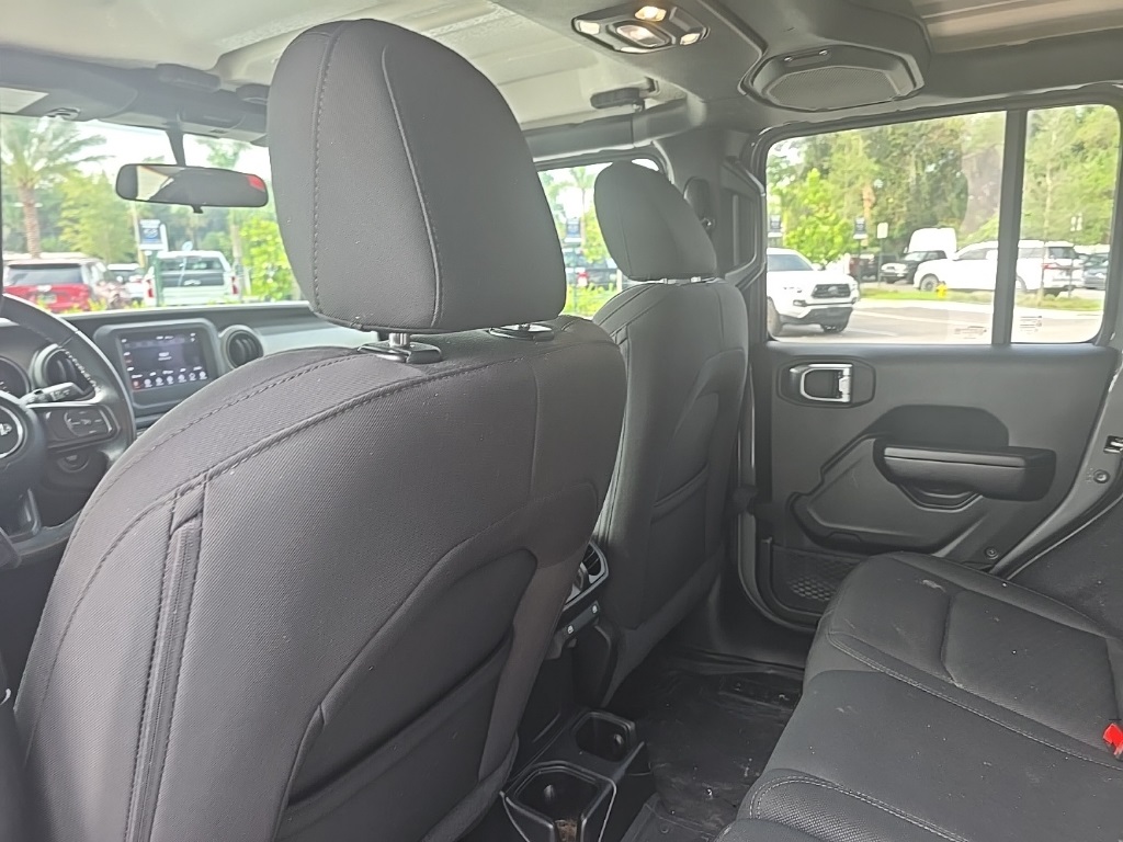 2021 Jeep Wrangler Unlimited Willys photo 19