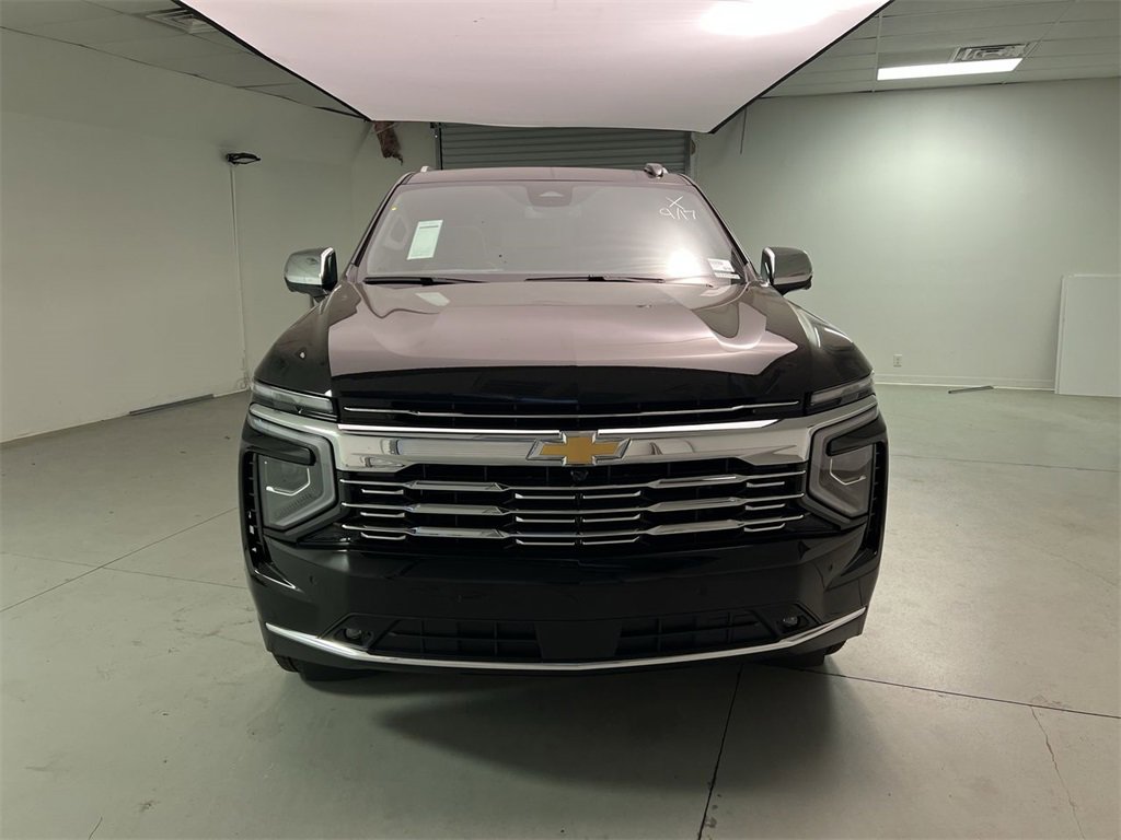 2026 Chevrolet Suburban Premier photo 3