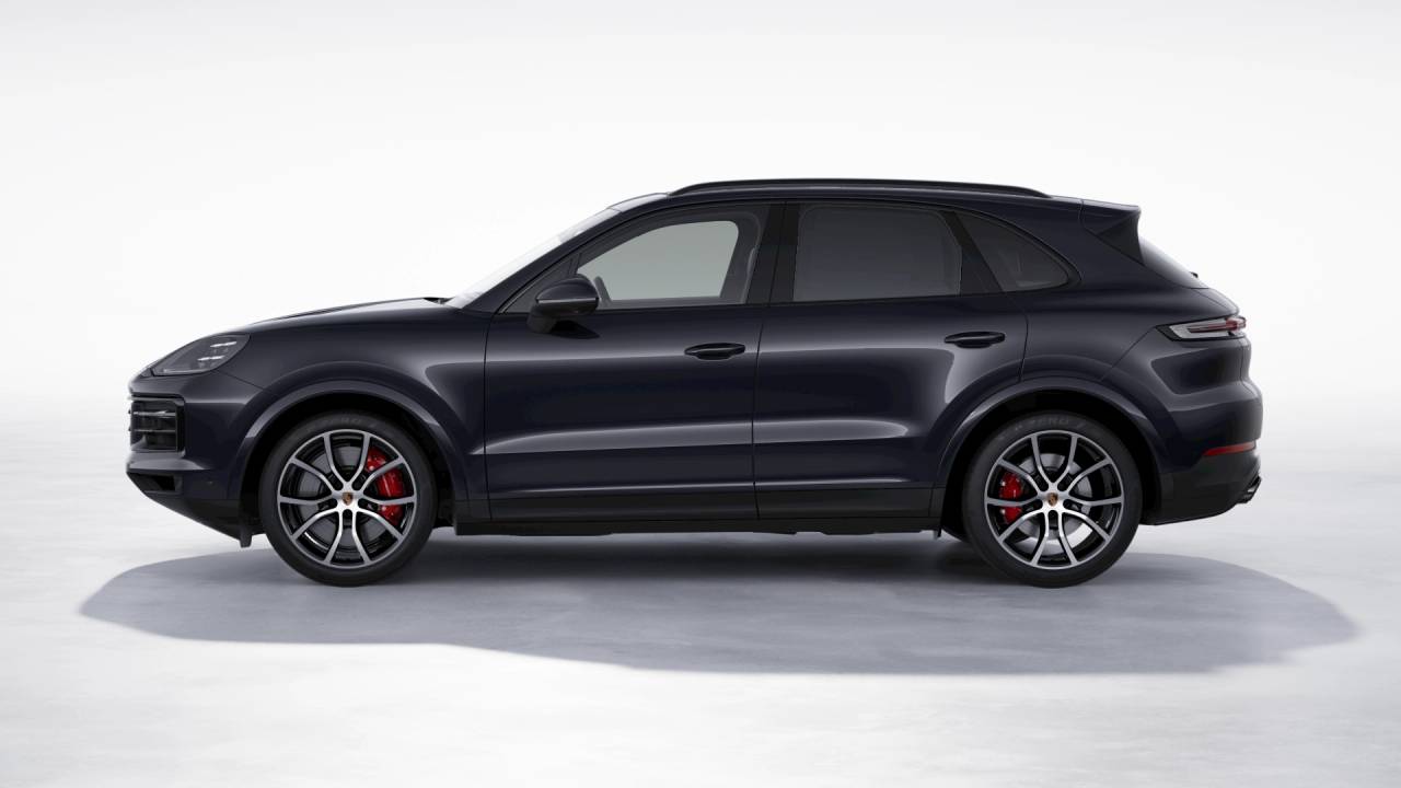 2026 Porsche Cayenne S photo 2