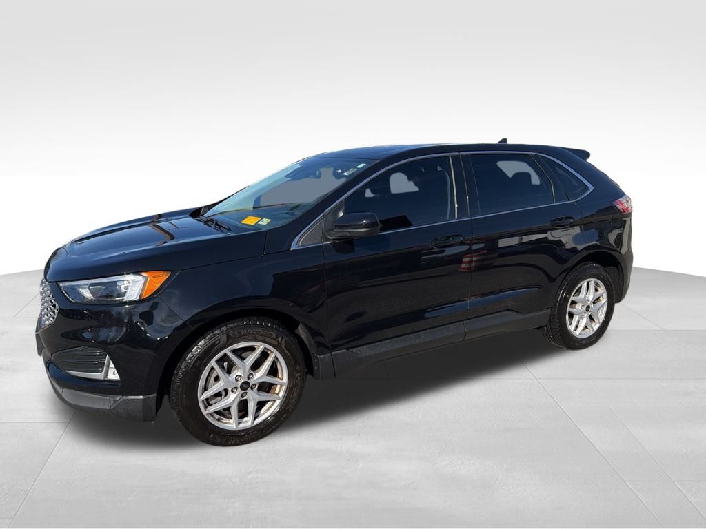 2023 Ford Edge SEL photo 2