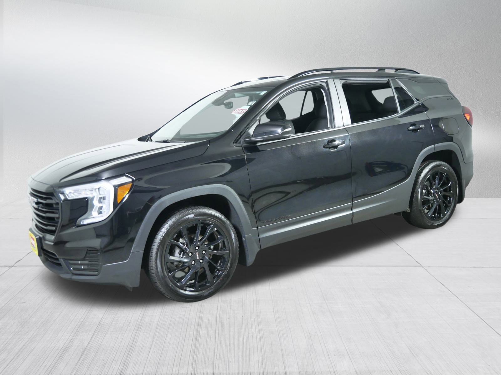 2023 Gmc Terrain SLE photo 2