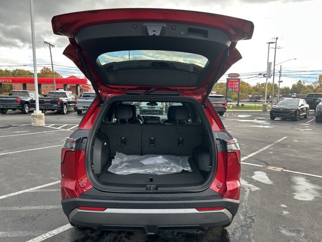 2026 Chevrolet Equinox LT photo 4