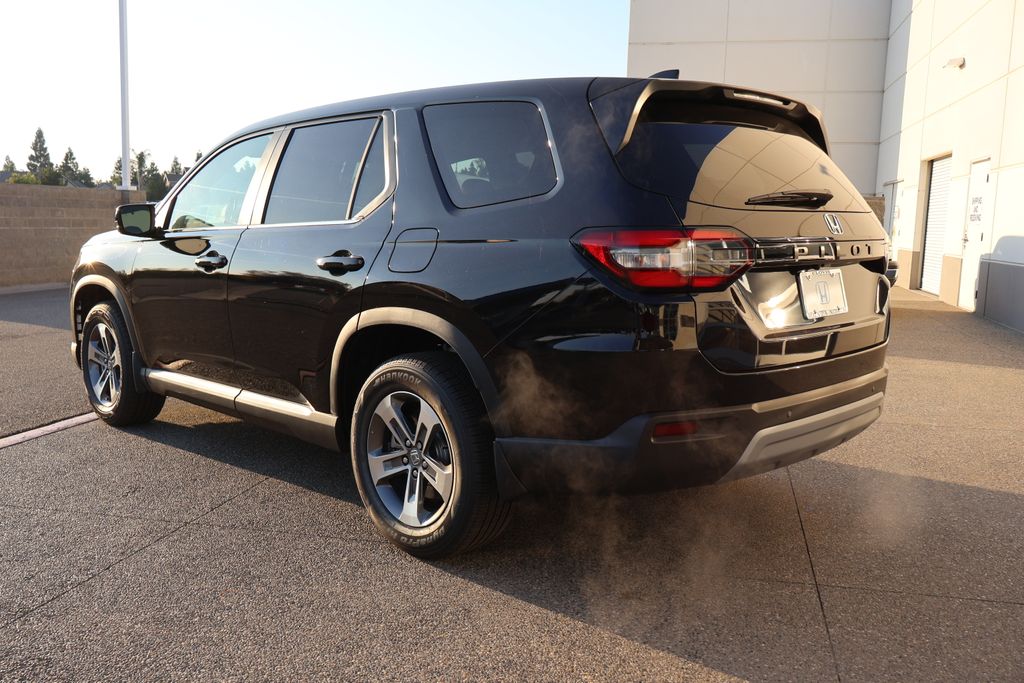 2025 Honda Pilot EX-L photo 4