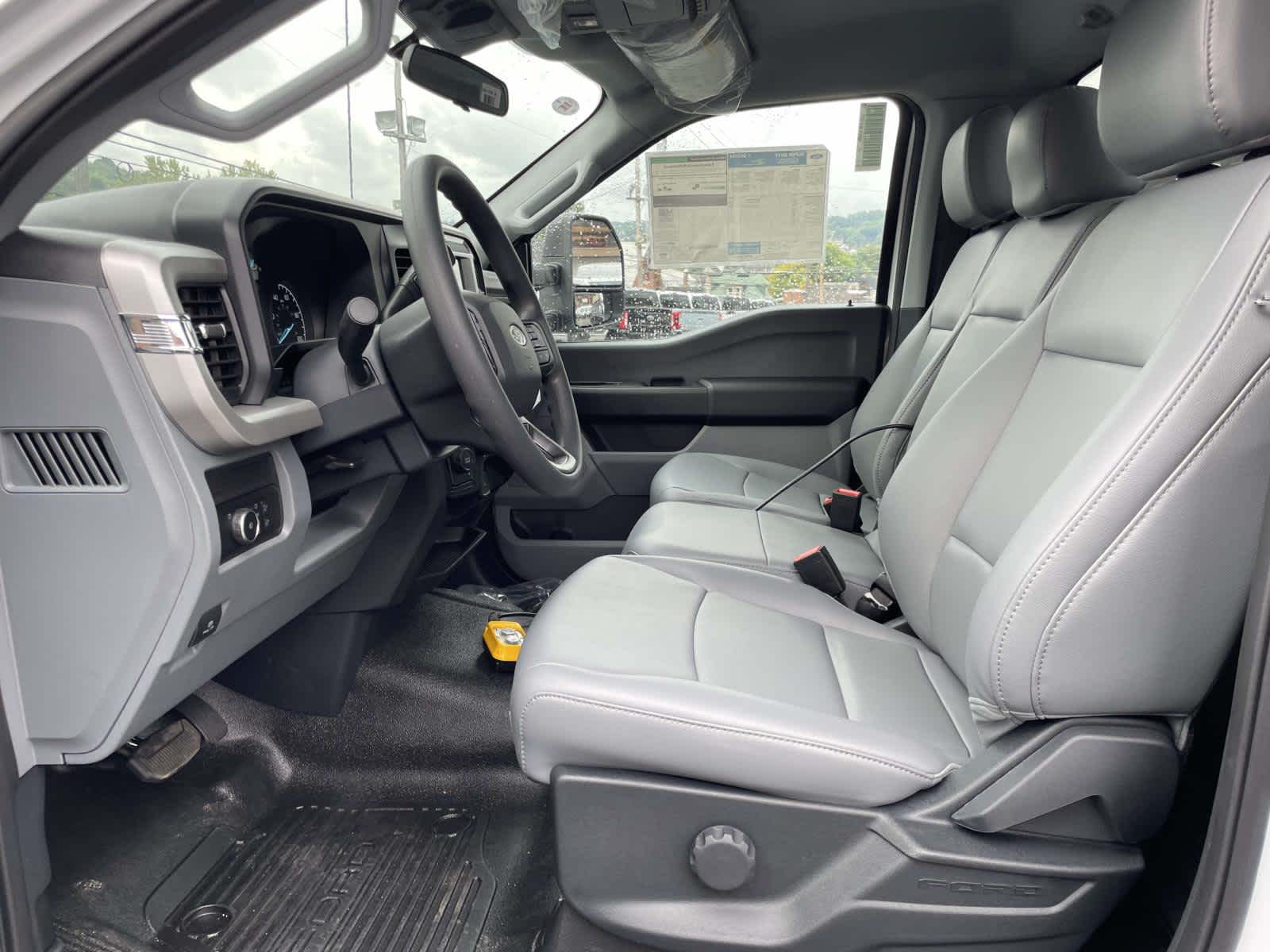 2025 Ford F-350 XL photo 40