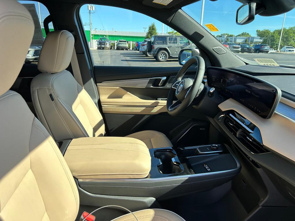 2026 Buick Enclave Preferred photo 17