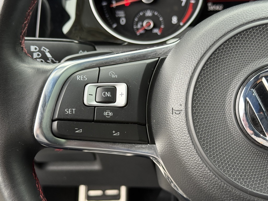 2021 Volkswagen Golf GTI SE photo 18