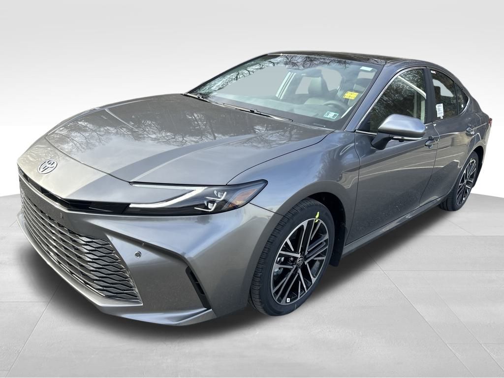 2026 Toyota Camry XLE's photo