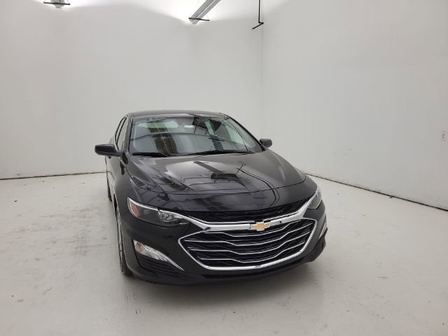 2025 Chevrolet Malibu 1LS's photo