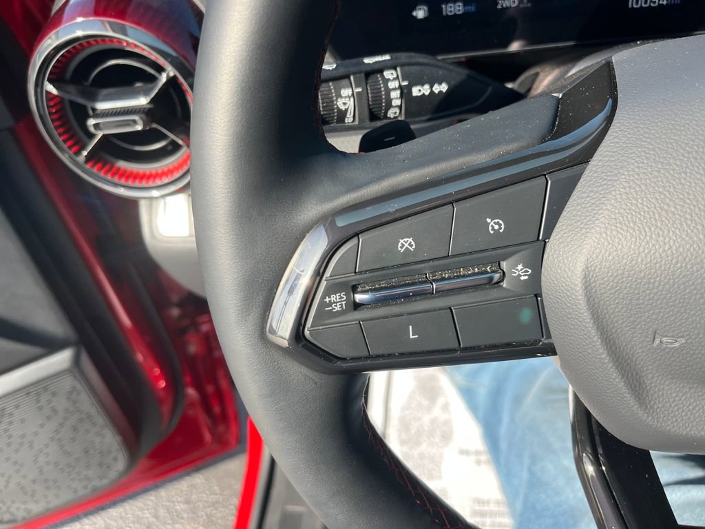 2025 Chevrolet Equinox RS photo 8