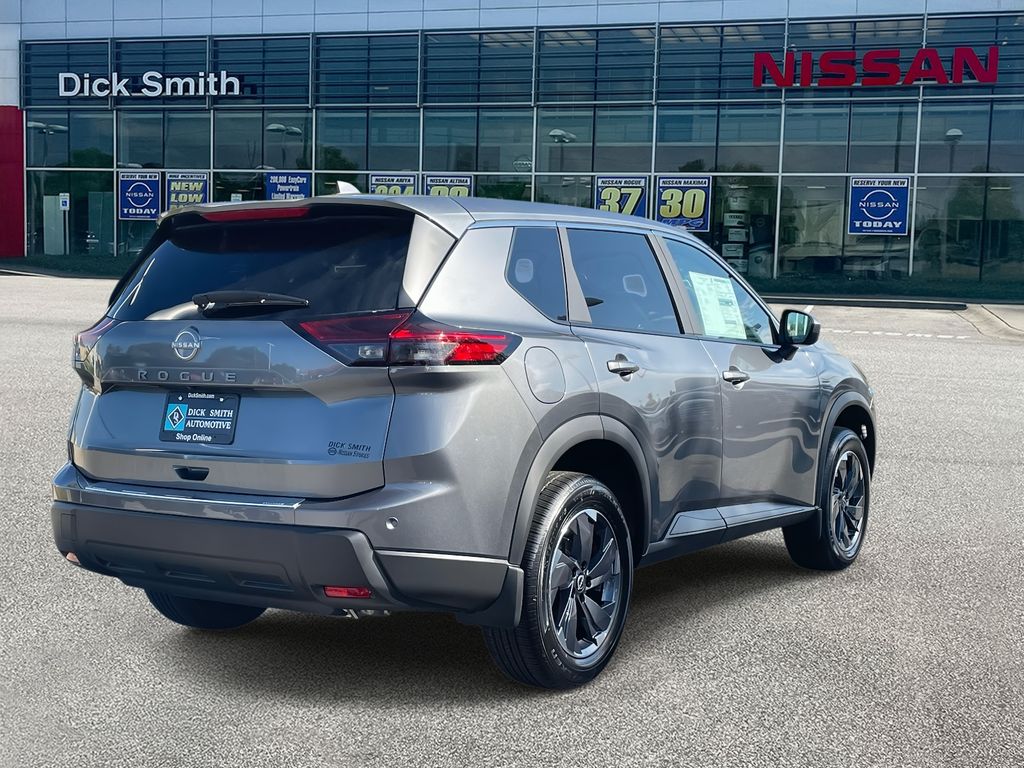 2026 Nissan Rogue SV photo 5