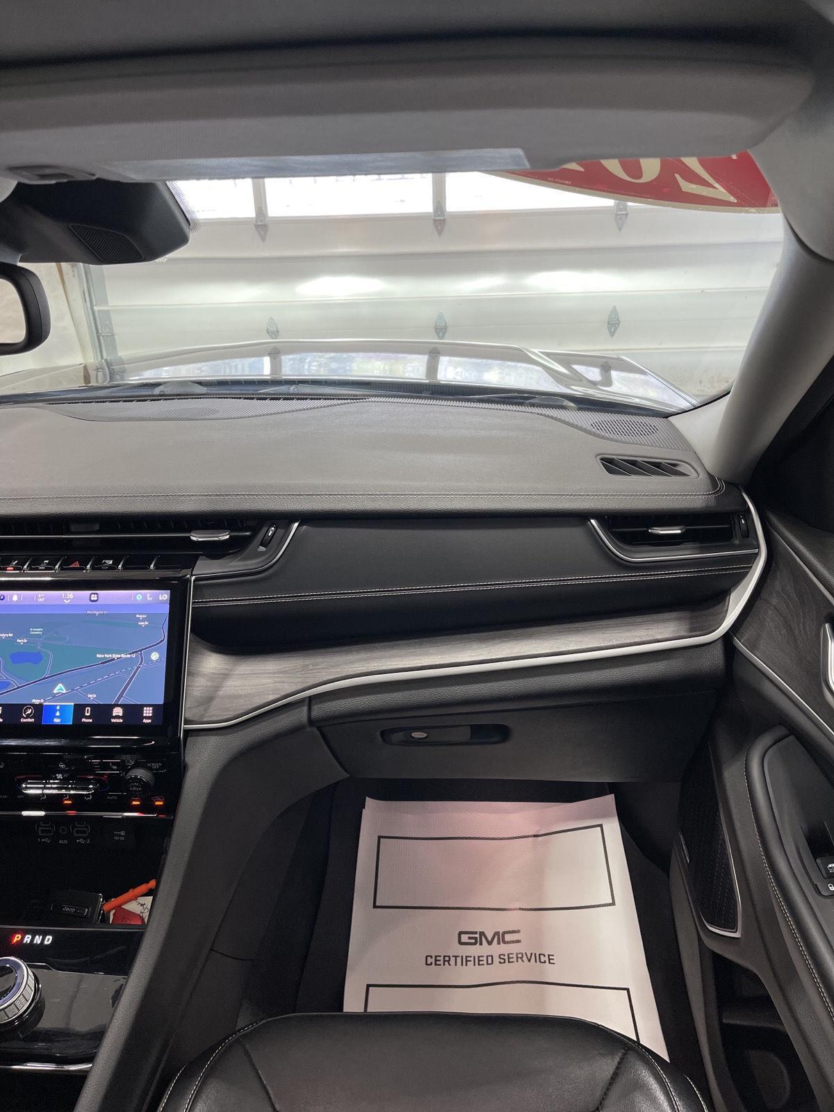 2021 Jeep Grand Cherokee Limited photo 13