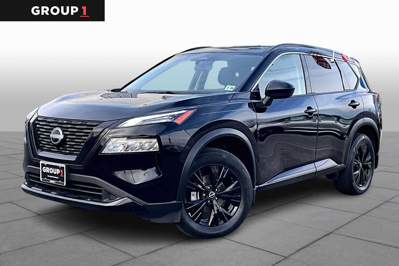 2023 Nissan Rogue SV's photo