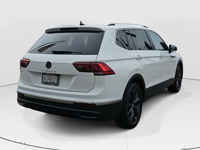 2024 Volkswagen Tiguan SE Wolfsburg Edition photo 2