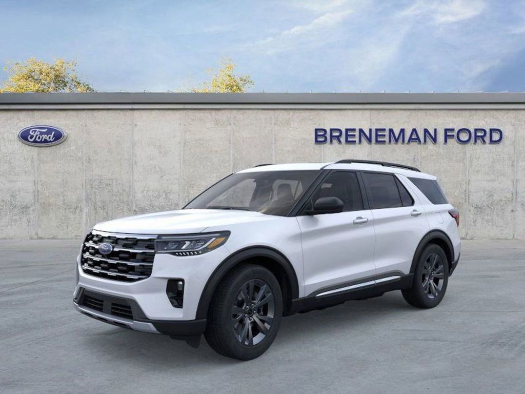 2025 Ford Explorer Active's photo