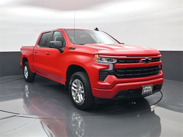 2023 Chevrolet Silverado 1500 RST photo 2