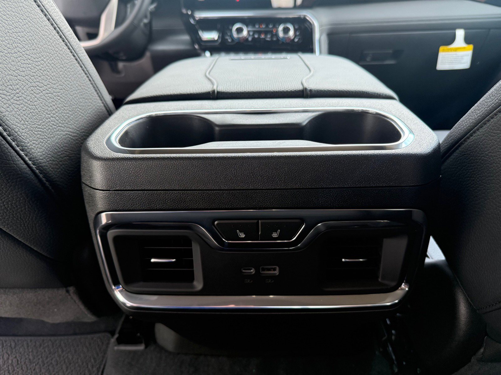 2025 Gmc Sierra 3500 HD Denali photo 15