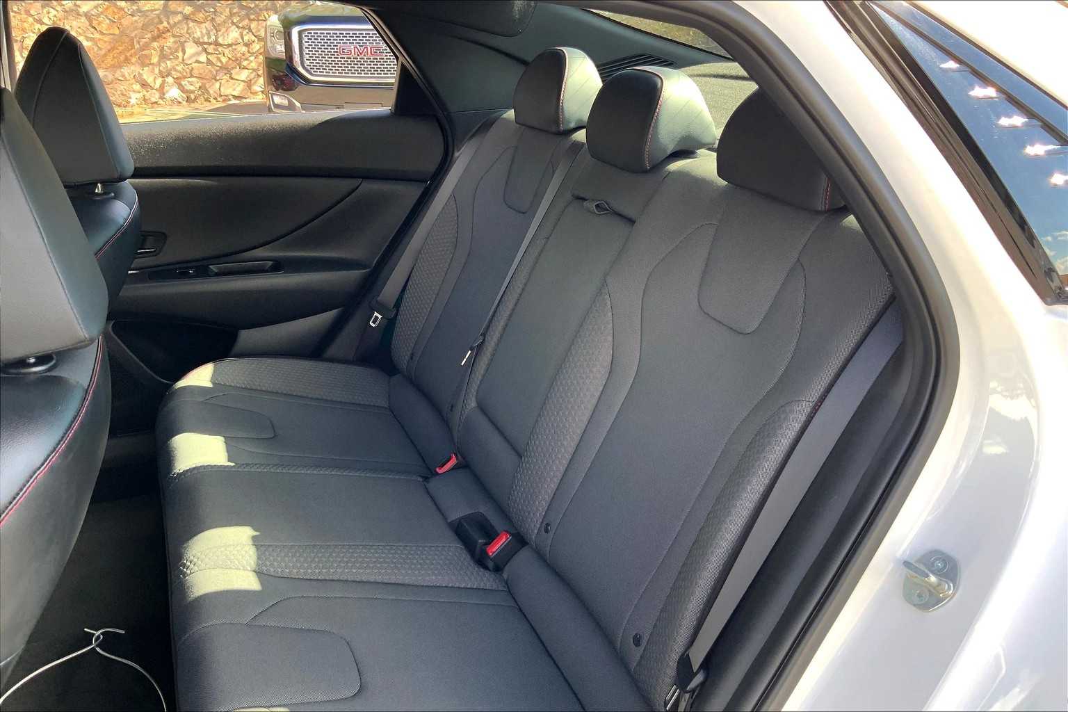 2023 Hyundai Elantra N Line photo 18