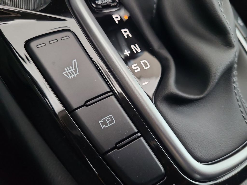 2026 Kia Seltos EX photo 22