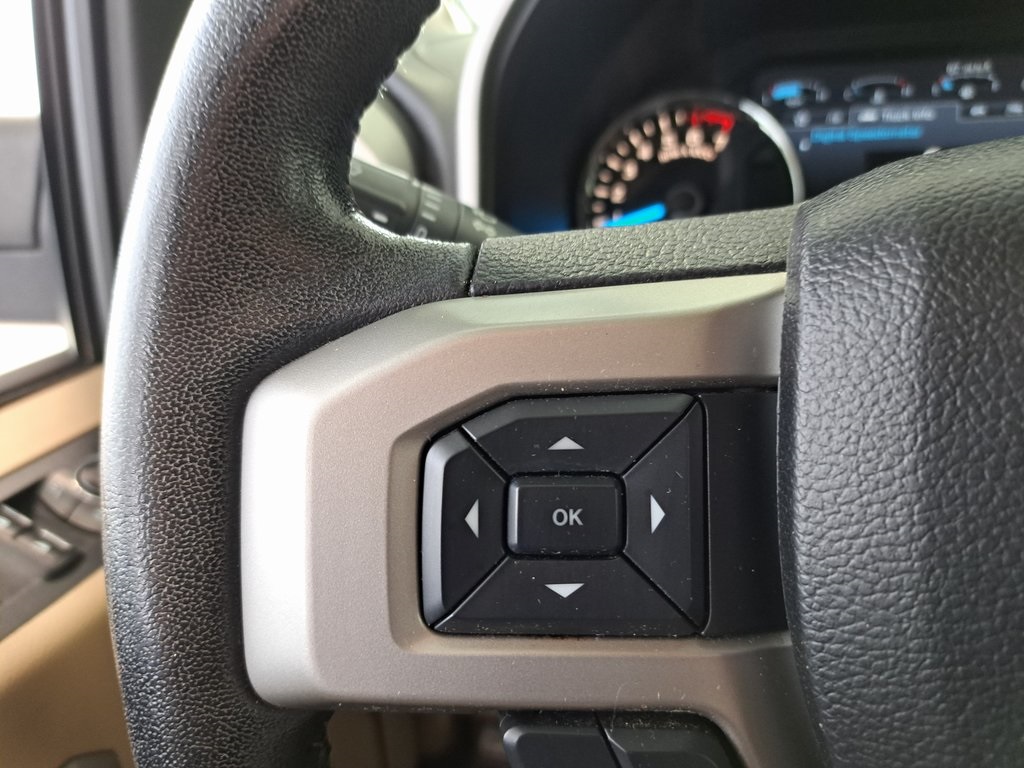 2017 Ford F-150 Lariat photo 20