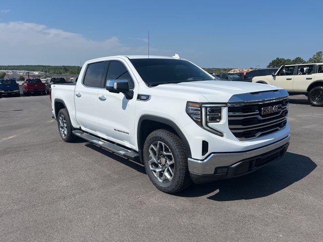 Used 2024 GMC Sierra 1500 SLT with VIN 1GTUUDE83RZ321891 for sale in Little Rock