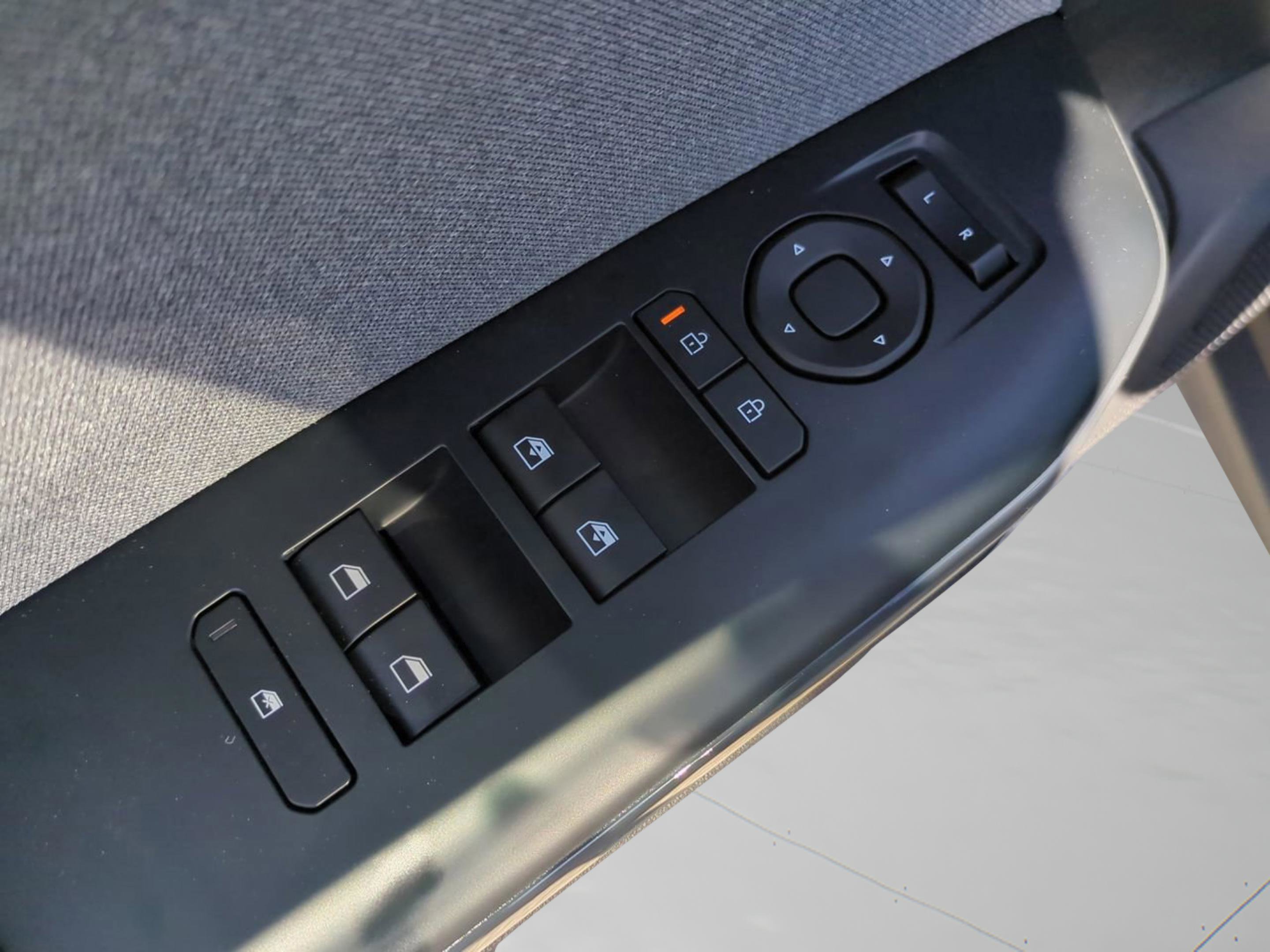 2025 Kia K4 EX photo 22