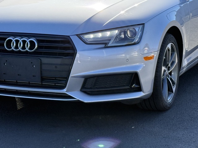 2019 Audi A4 2.0T Premium photo 2