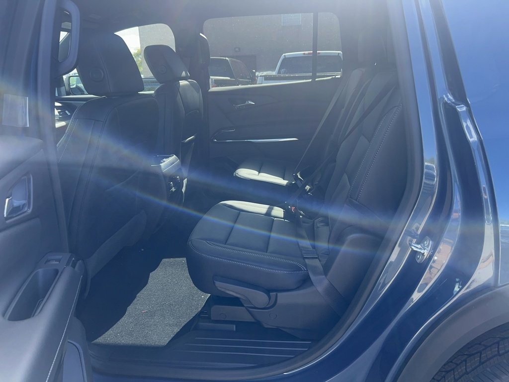2026 Chevrolet Traverse photo 4