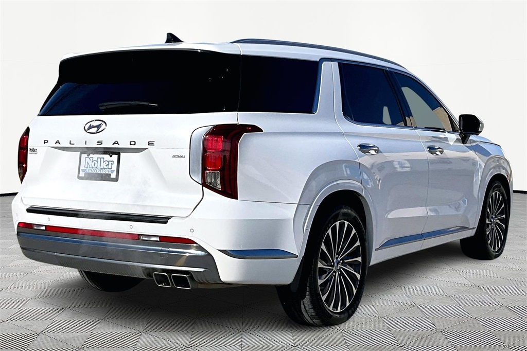 Used 2024 Hyundai Palisade Calligraphy with VIN KM8R7DGEXRU650791 for sale in Kansas City