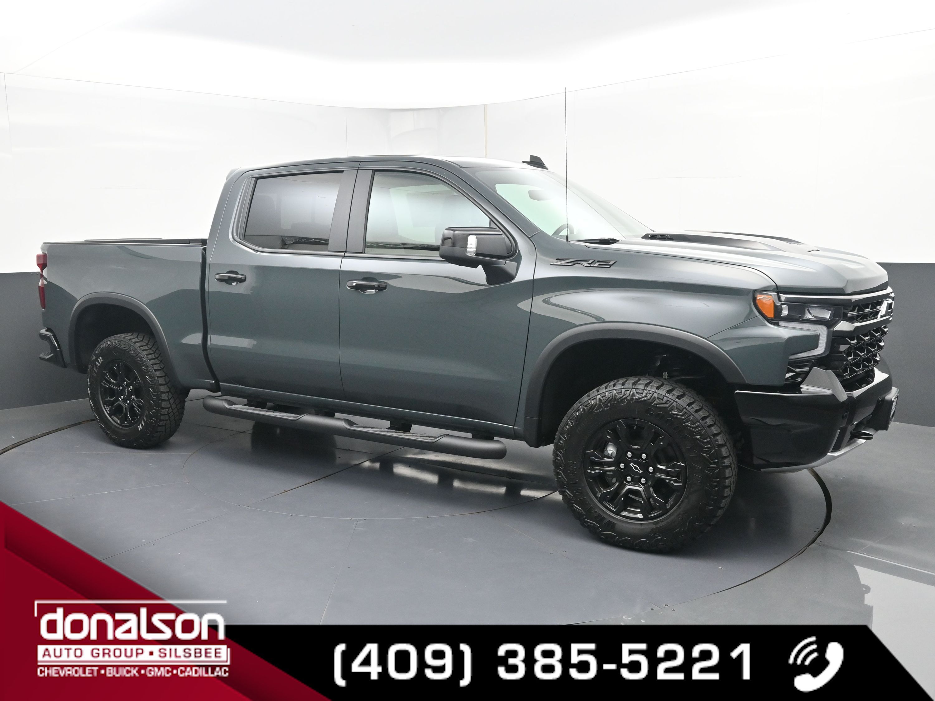 2026 Chevrolet Silverado 1500 ZR2's photo