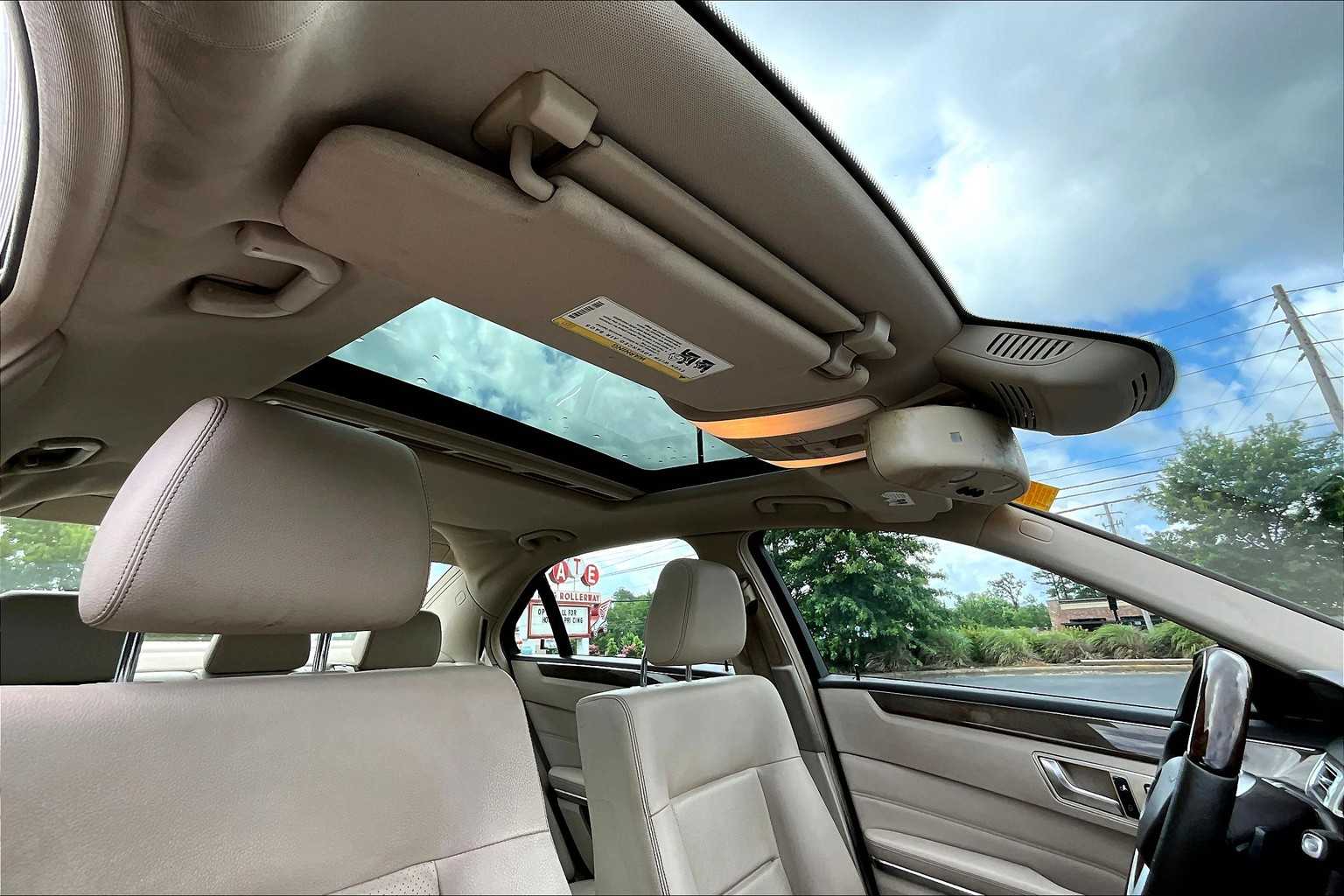 2016 Mercedes Benz E 350 photo 12
