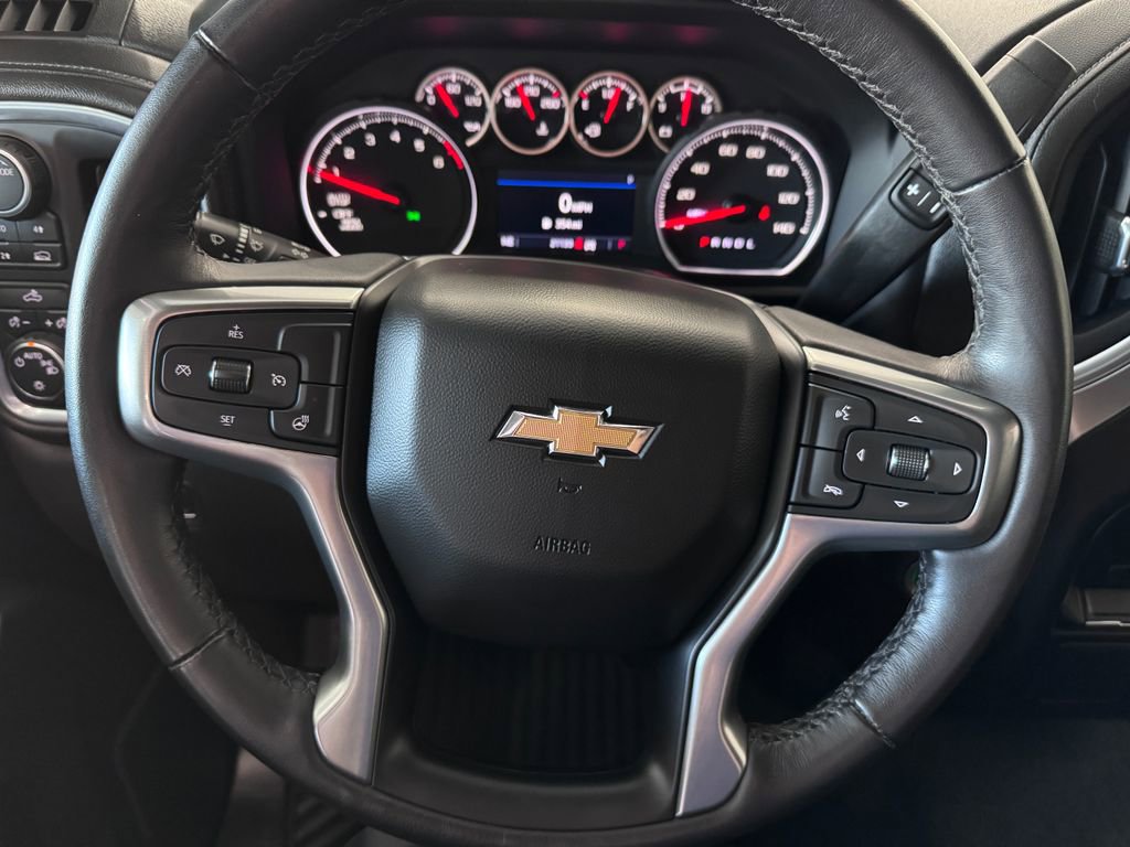 2022 Chevrolet Silverado 1500 LT photo 11