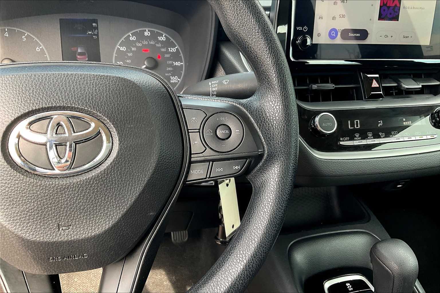 2024 Toyota Corolla LE photo 23