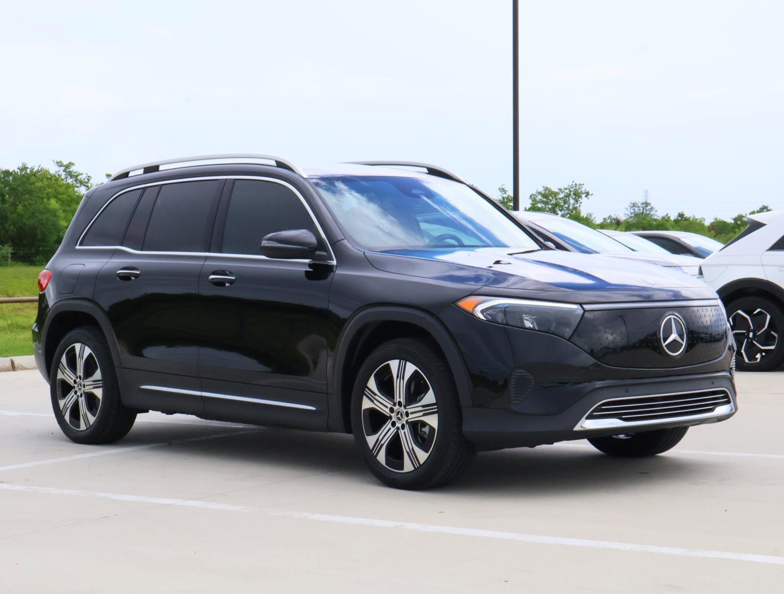 2024 Mercedes Benz EQB photo 6