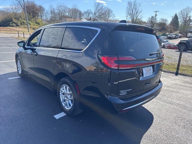2025 Chrysler Pacifica photo 4