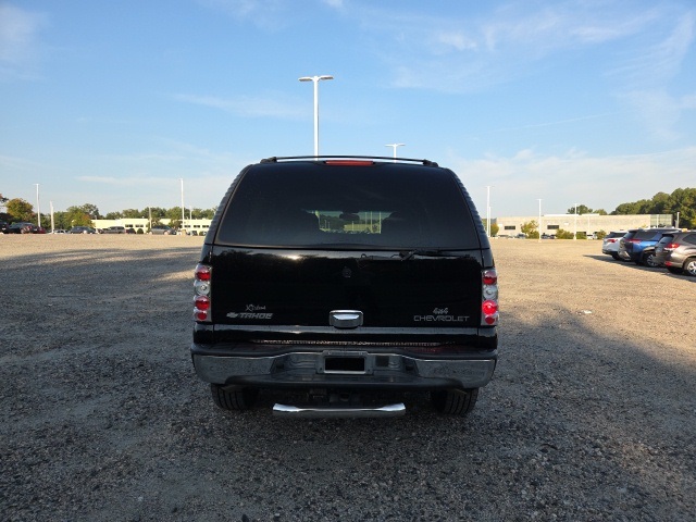 2005 Chevrolet Tahoe LT photo 4