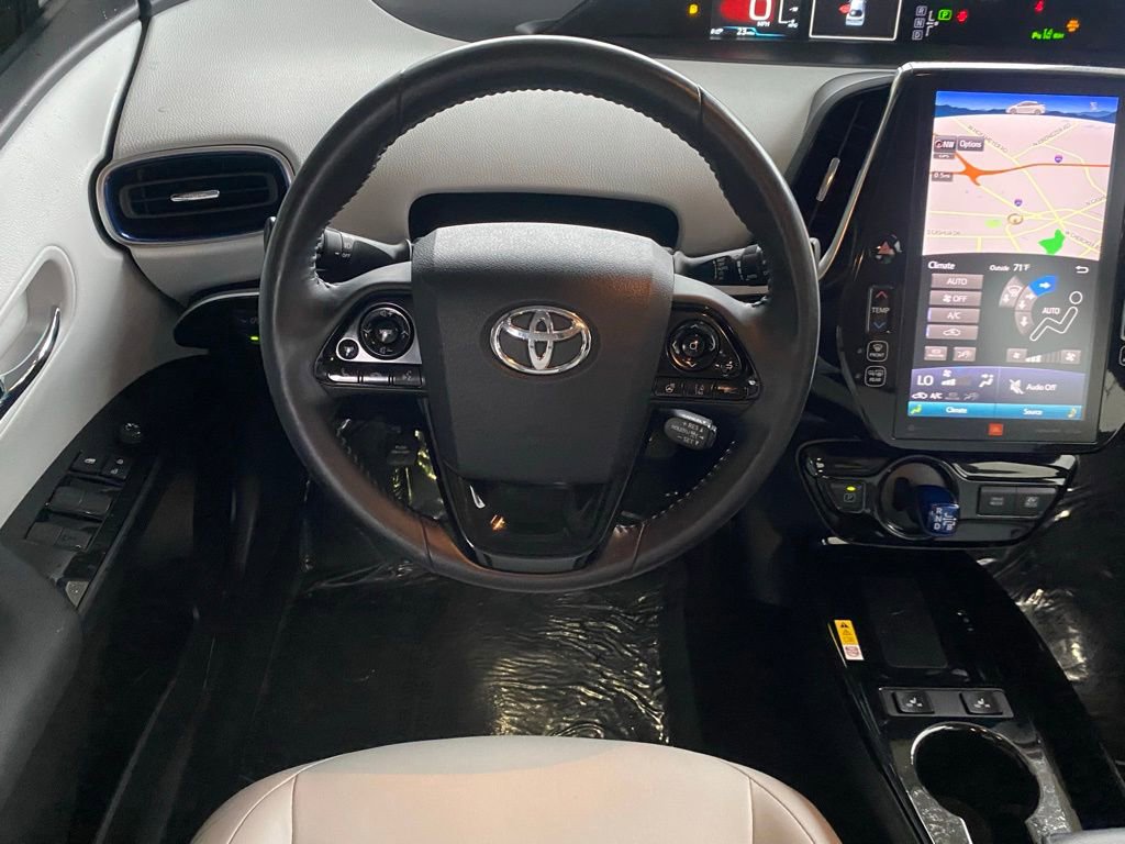 2022 Toyota Prius Limited photo 4
