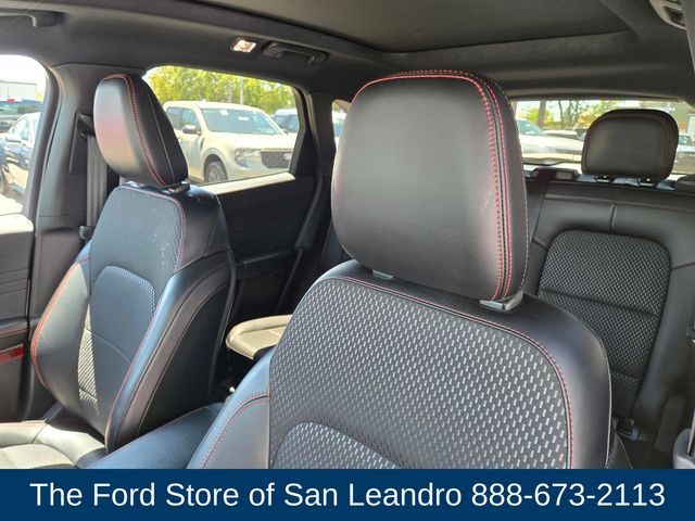 2024 Ford Escape ST-Line photo 13