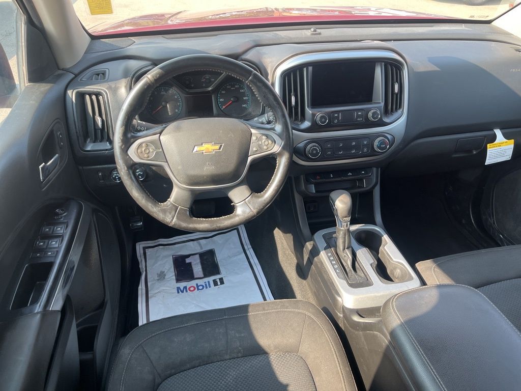 2022 Chevrolet Colorado LT photo 13