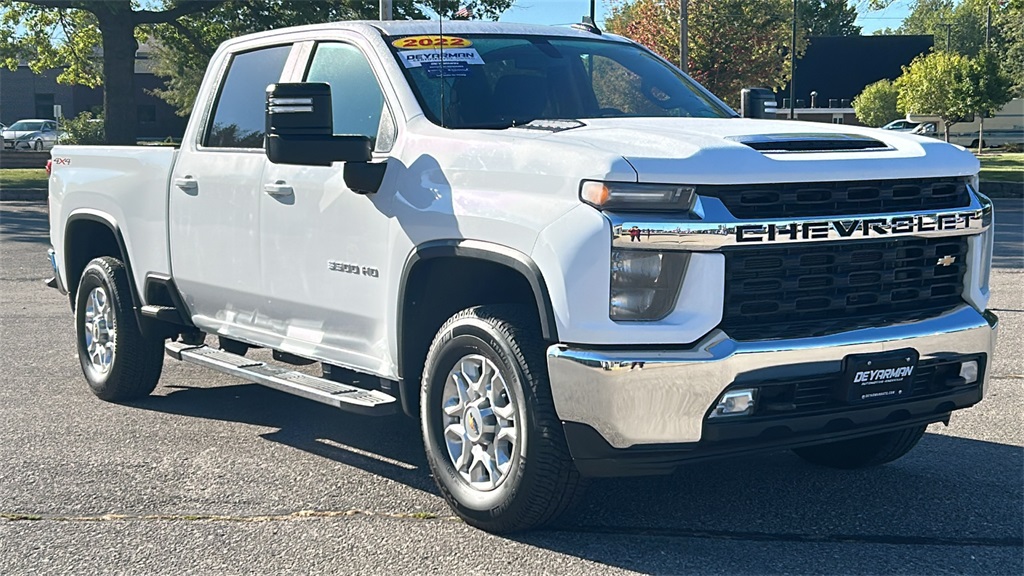 2022 Chevrolet Silverado 3500HD LT's photo
