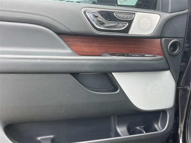 2022 Lincoln Navigator L Reserve photo 29