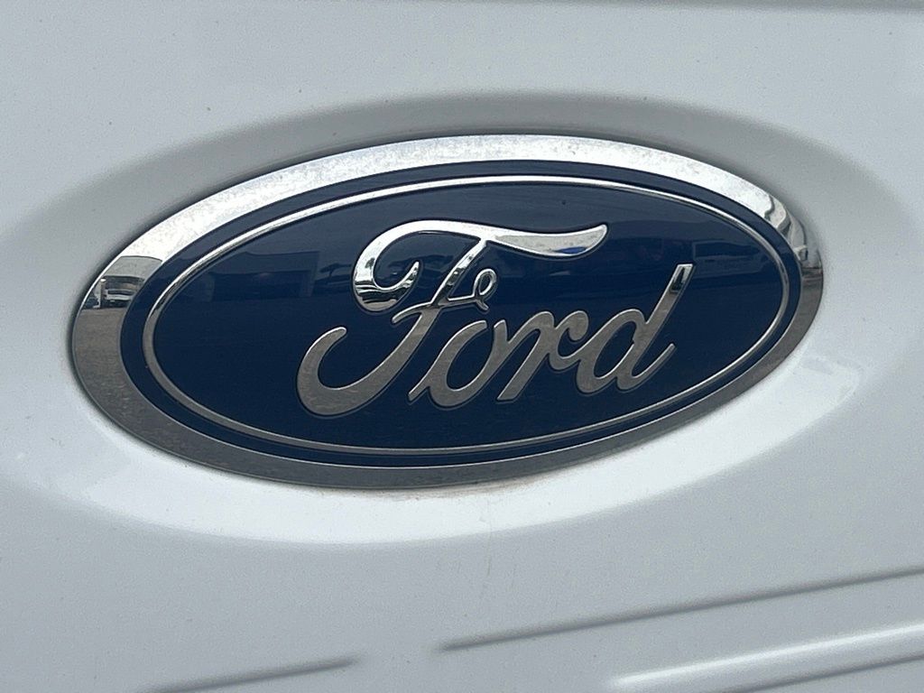 2023 Ford F-150 XL photo 17