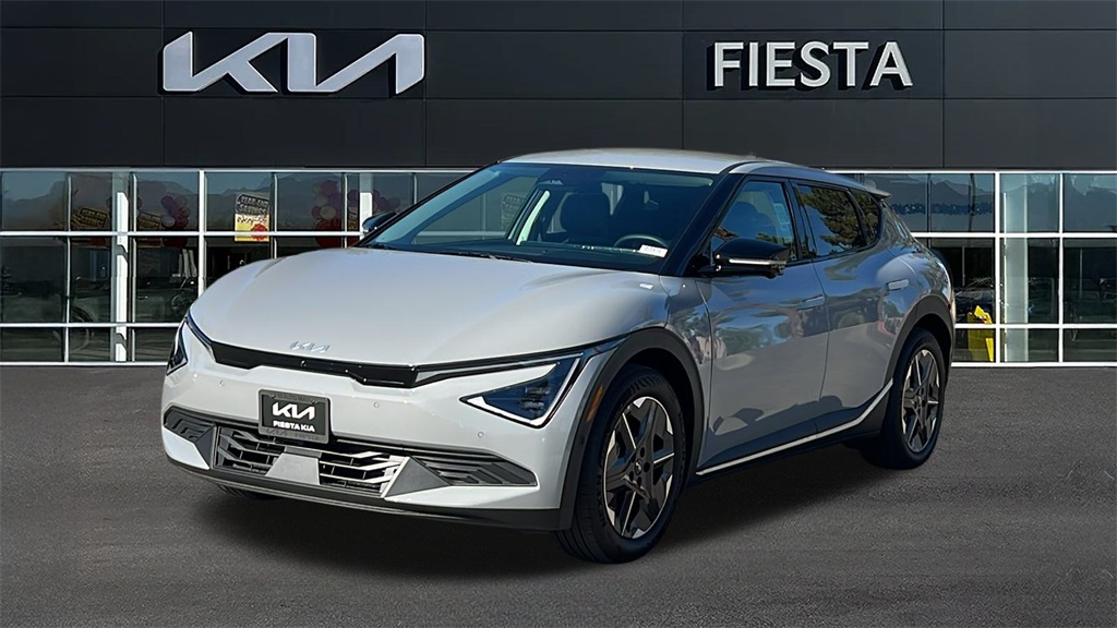 2025 Kia EV6 Light Wind photo 2