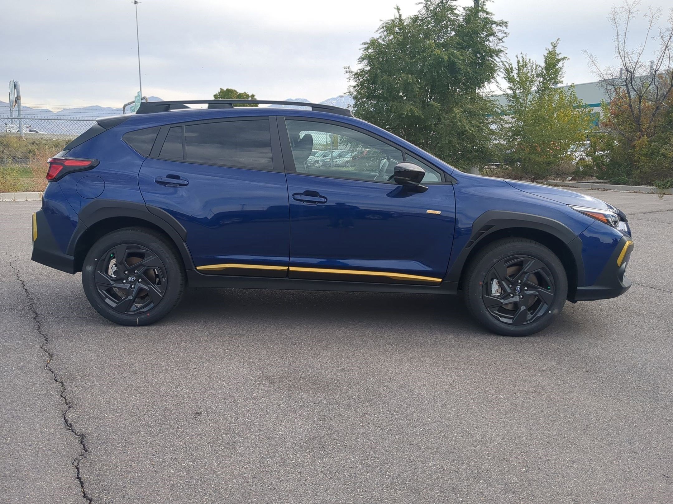 2025 Subaru Crosstrek Sport photo 2