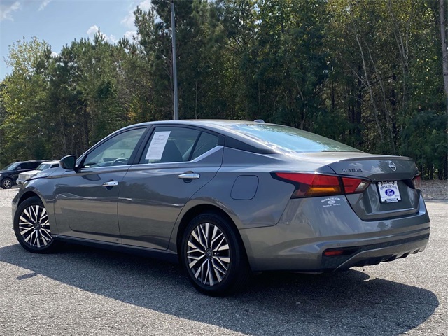 2024 Nissan Altima 2.5 SV photo 5