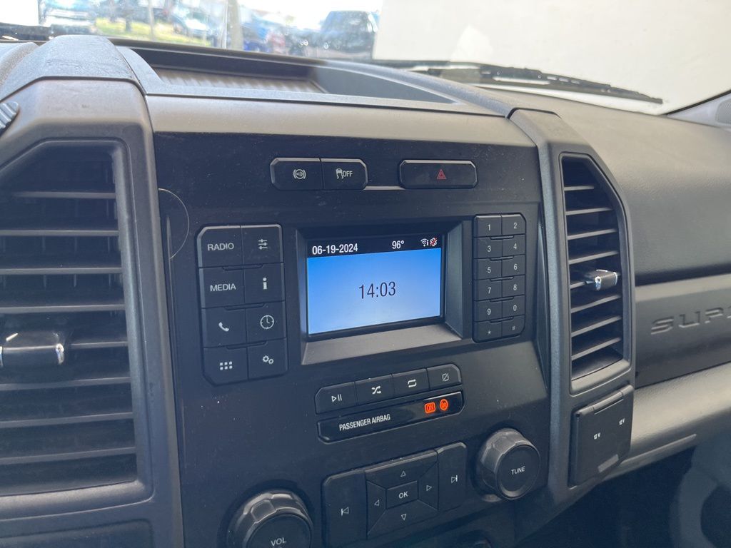 2020 Ford F-350 XL photo 13